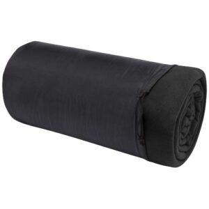 La couverture à carreaux unie Huggy est composée à 100 % de polaire 200 g/m², une matière douce et confortable qui fournit rapidement la chaleur nécessaire et retient la chaleur corporelle.